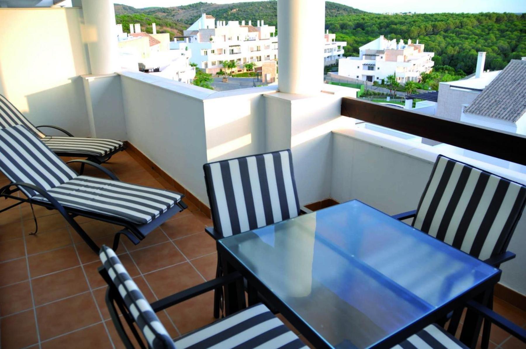2127-Superb 2 Bedrooms , Lovely Terraces And Pool San Roque  Bagian luar foto