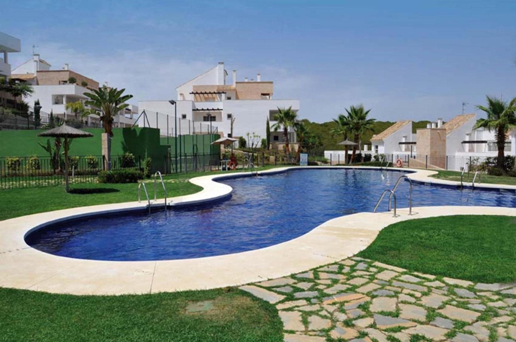 2127-Superb 2 Bedrooms , Lovely Terraces And Pool San Roque  Bagian luar foto